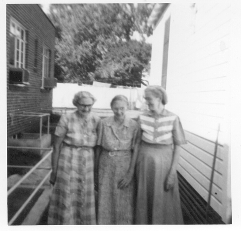 Aunt Emma Kahey, Hattie Roach, Aunt Annie Cochran