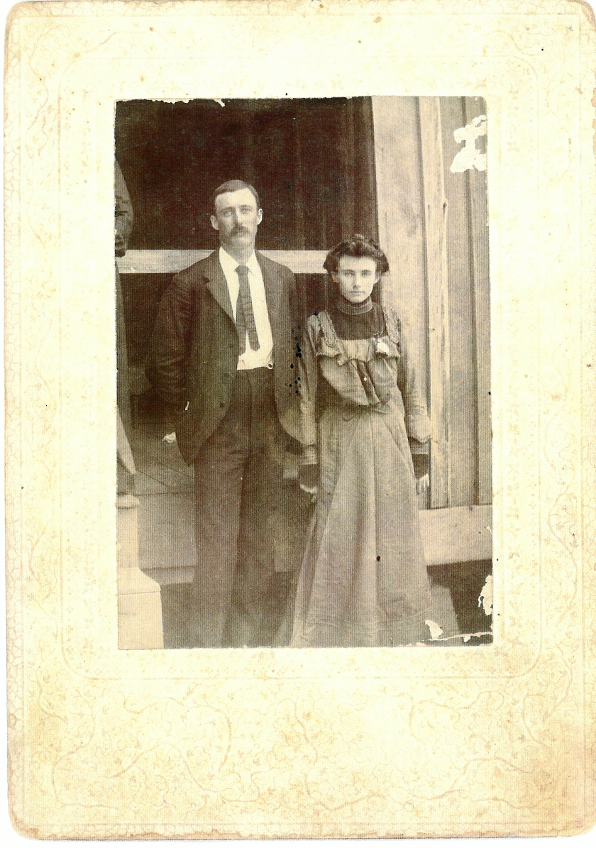 Simon Peter & Hattie Roach 001